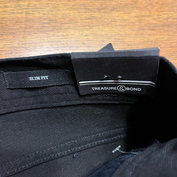 Treasure & Bond Men’s Shorts - Picture 3 of 5